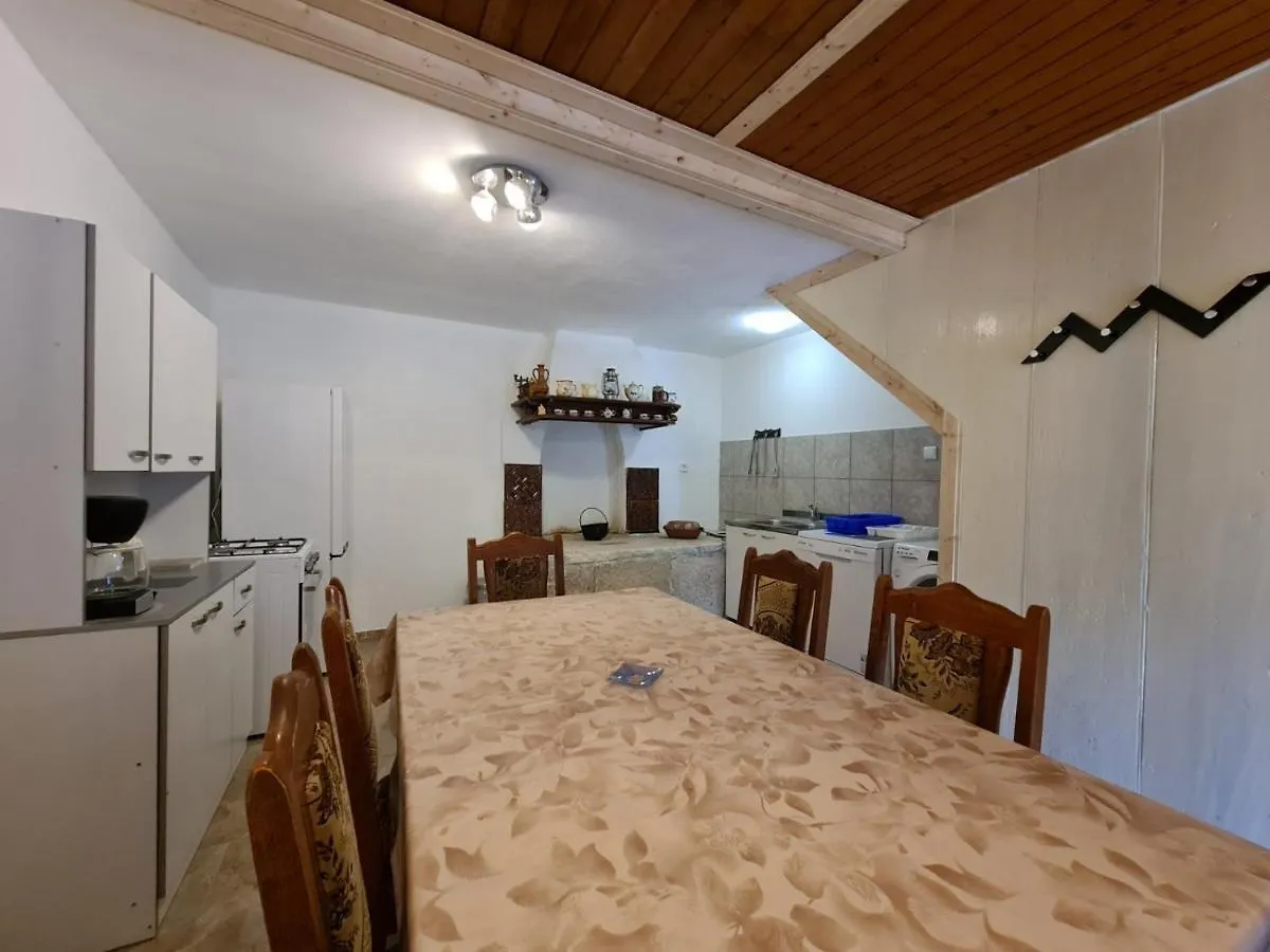 House Krnica 2120 Villa 0*,
