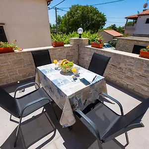 Apartment Luka, Krnica